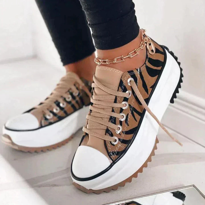 Velvaire | Orthopedic Low Cut Women Sneakers